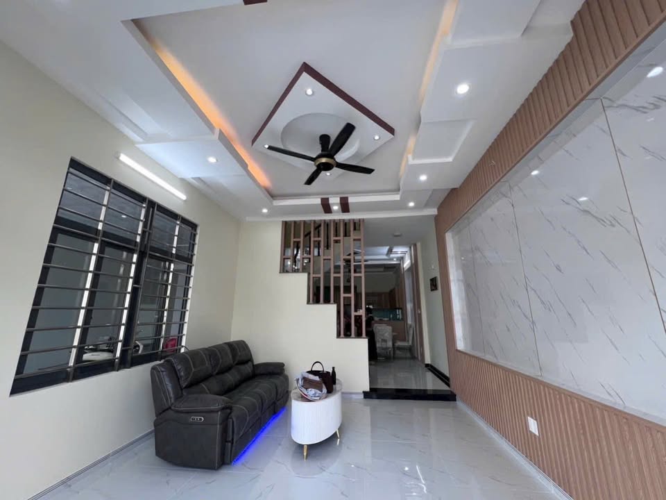 Nhà phố Long Thành 216m² giá thỏa thuận - Full nội thất mới hoàn thiện!