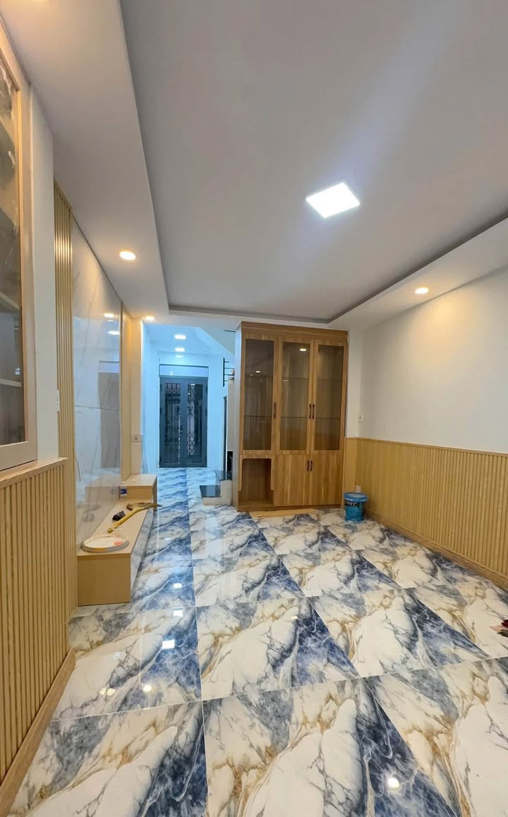 Nhà đẹp 2 lầu hẻm thông Dương Bá Trạc, Quận 8, 44m² giá 5.43 tỷ - Đầu tư sinh lời!