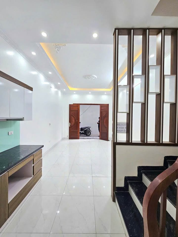 Nhà phố Nhổn - Bắc Từ Liêm 34m² giá 5.7 tỷ - Chính chủ bán gấp!