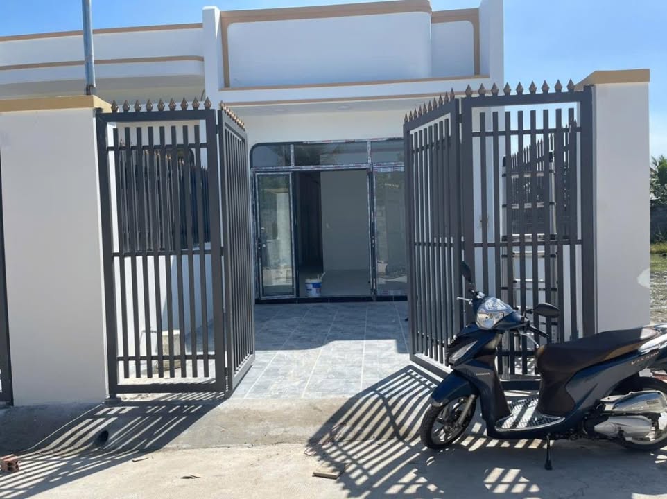 Nhà 3 phòng ngủ Ấp 1 Sông Trầu 130m² giá 1.3 tỷ - Sổ đỏ chính chủ!