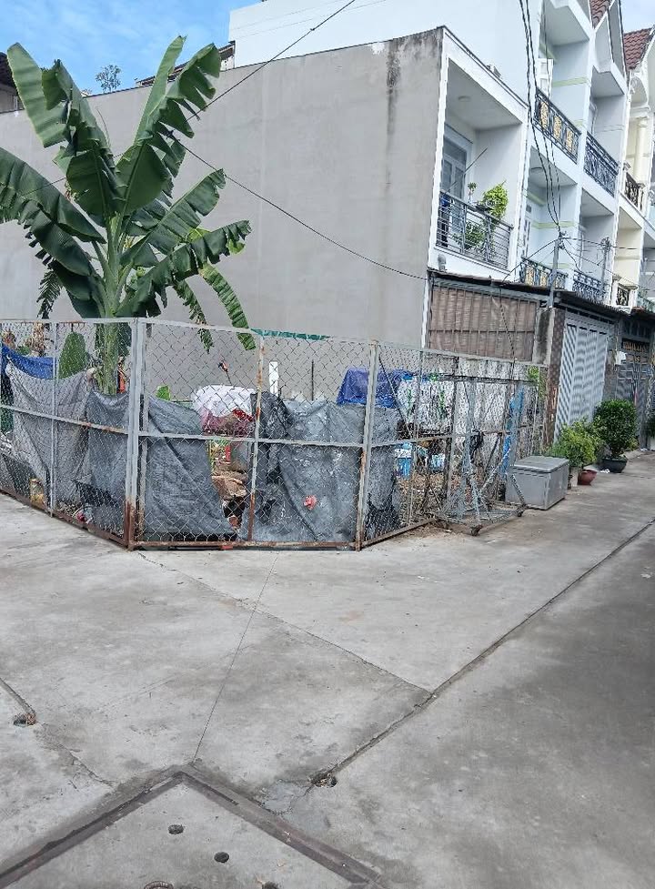 Đất Tân Tạo 100m² giá 3.8 tỷ - Lô góc sát Tỉnh Lộ 10, xây nhà ngay!