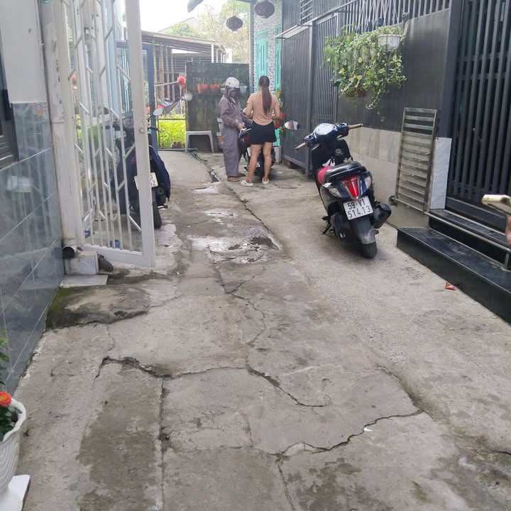 Nhà 2 tầng ấp 6 Đông Thạnh 25m² giá 980 triệu - Pháp lý rõ ràng, bao tranh chấp!