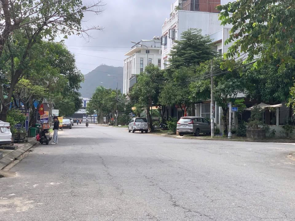 Bán gấp FrontHouse mặt tiền Bàu Vàng 5, Liên Chiểu 100m² - Lô đẹp pháp lý chuẩn!