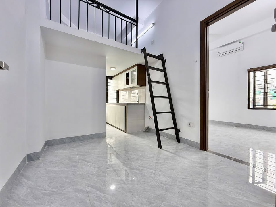 Phòng cho thuê Ngõ 215 Triều Khúc 45m² giá 5.5 triệu - Tiện nghi đầy đủ!