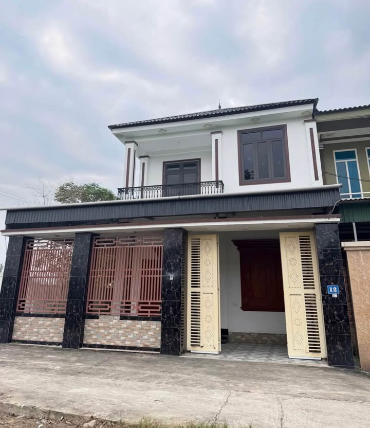 Nhà 2 tầng đẹp ở Nghi Phú, Vinh - Giá 6 tỷ, tiện ích đầy đủ!