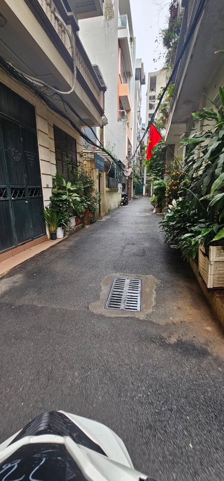 Nhà 88m² Phùng Chí Kiên, Quận Ba Đình - Biệt thự sân vườn 21 tỷ, Ô tô đỗ cửa!