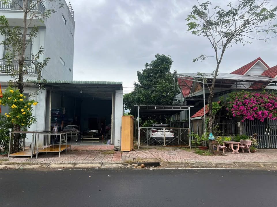 Đất kinh doanh đường Trần Xuân Soạn, Tiến Thành, 121.9m² - Giá chỉ 2 tỷ!