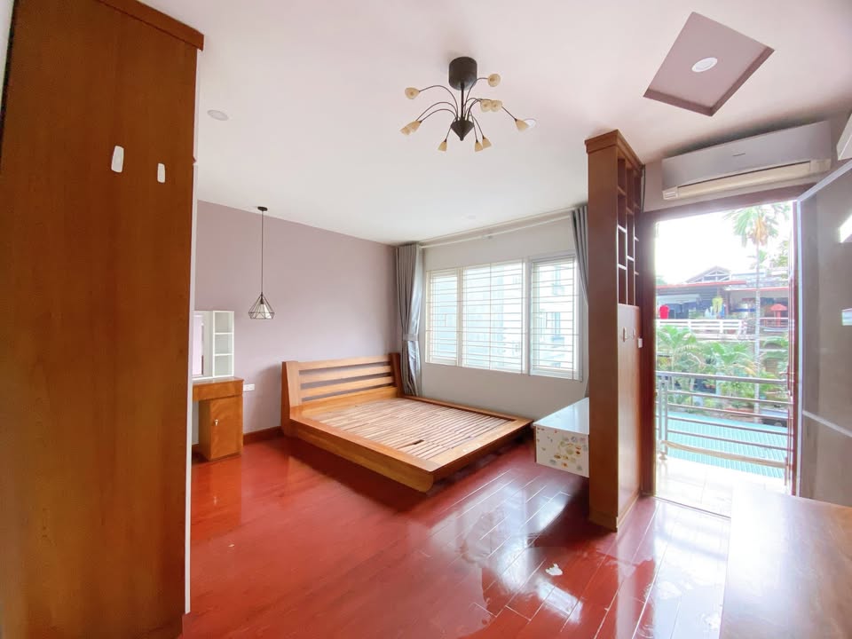 Căn hộ cho thuê tại Ngõ 209 Đội Cấn, 20m² giá 5.3 triệu - Full nội thất, thoáng sáng!