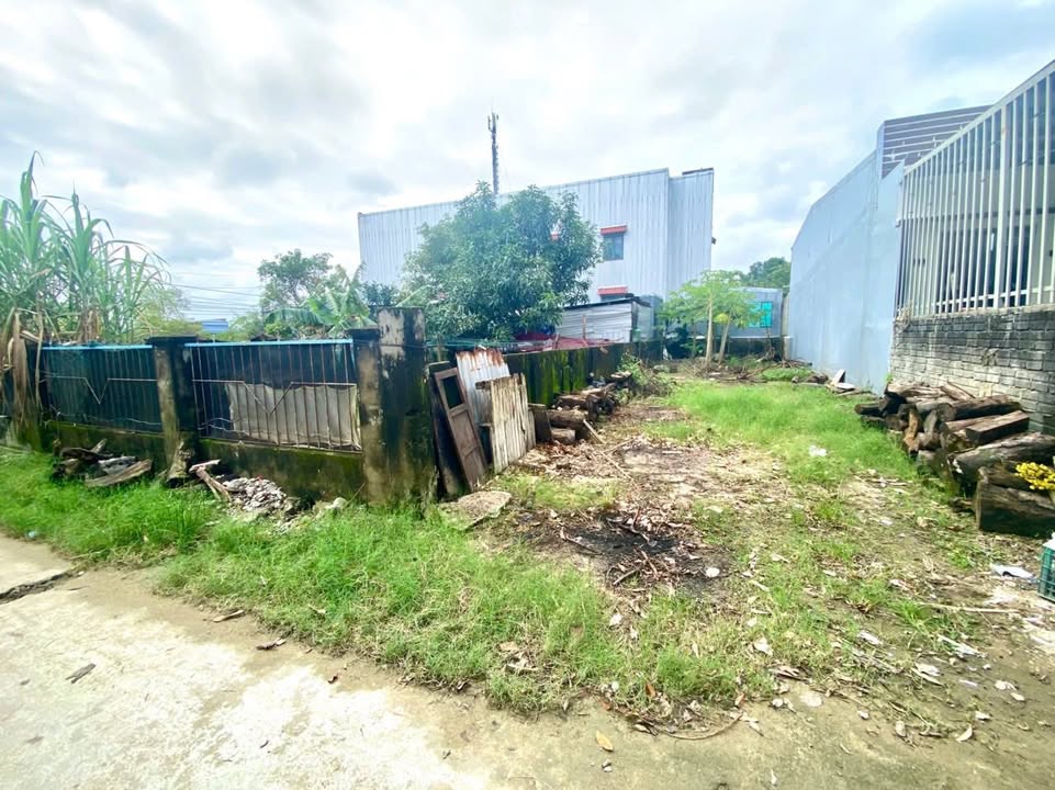 Lô đất Hòa Quý Ngũ Hành Sơn 100m² giá 2.6 tỷ - Đầu tư sinh lời ngay!