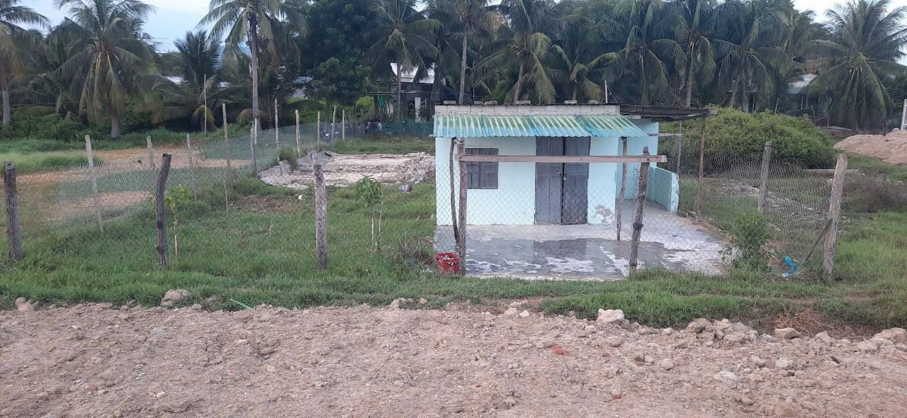 Đất mặt tiền Hồ Sinh Thái, phường Mỹ Bình, 432m² chỉ 1.1 tỷ - Cơ hội đầu tư tuyệt vời!