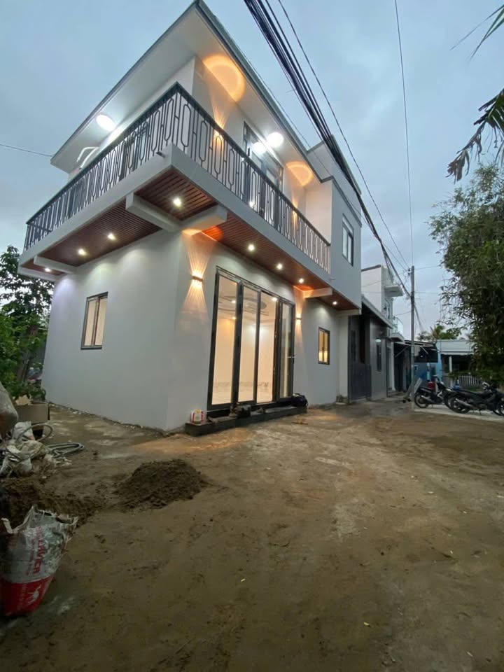 Bán nhà 1 trệt 1 lầu đường Nguyễn Thị Định 45m² giá 1.299 tỷ - Thương lượng ngay!