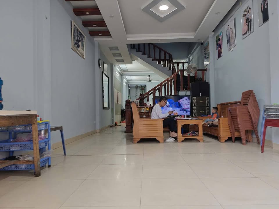 Nhà 3 tầng mặt đường Nguyễn Duy Hiệu, 97m² giá 10 tỷ - Kinh doanh cực tốt!