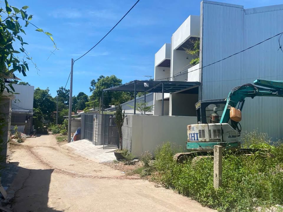 Nhà mặt tiền kiệt 44 Vũ Ngọc Phan, Thủy Xuân 107m² giá chỉ 1.65 tỷ - Cơ hội đầu tư tuyệt vời!