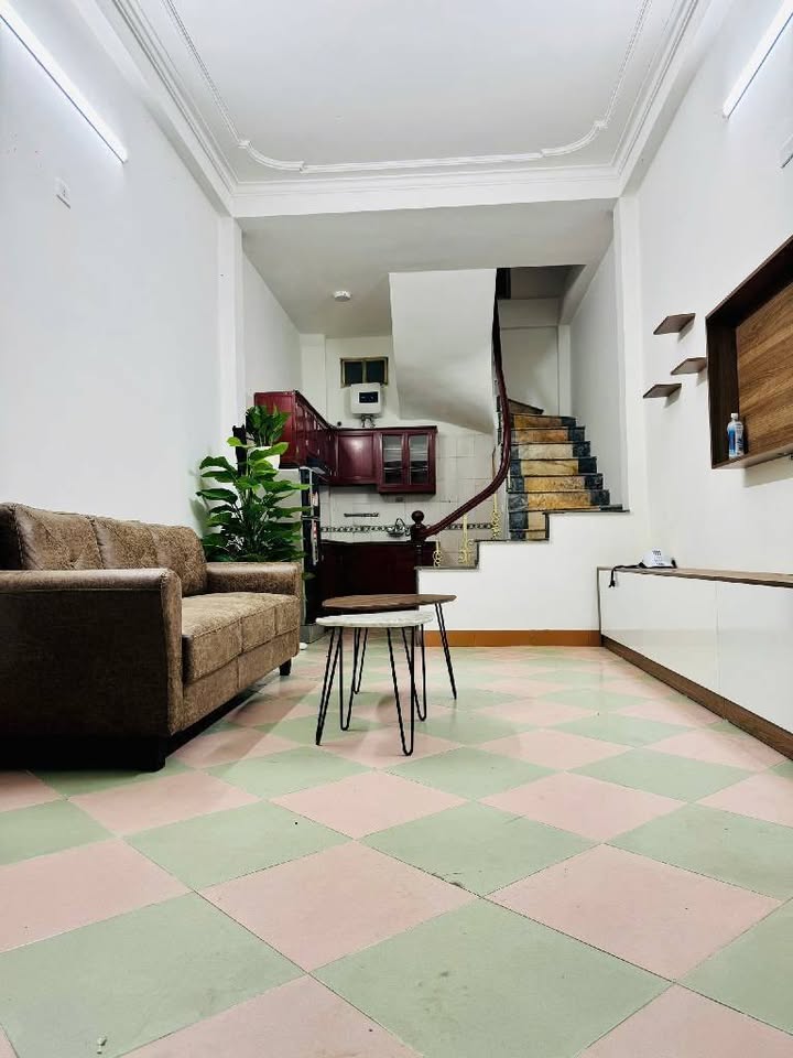 Nhà Kim Mã Ba Đình 45m² giá 7 tỷ - Chính chủ bán gấp, nội thất đầy đủ!