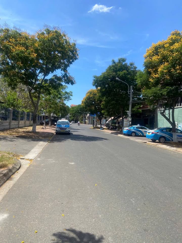 Đất nền Xuân An Phan Thiết 100m² giá 3.6 tỷ - Hướng Nam, không dính cống