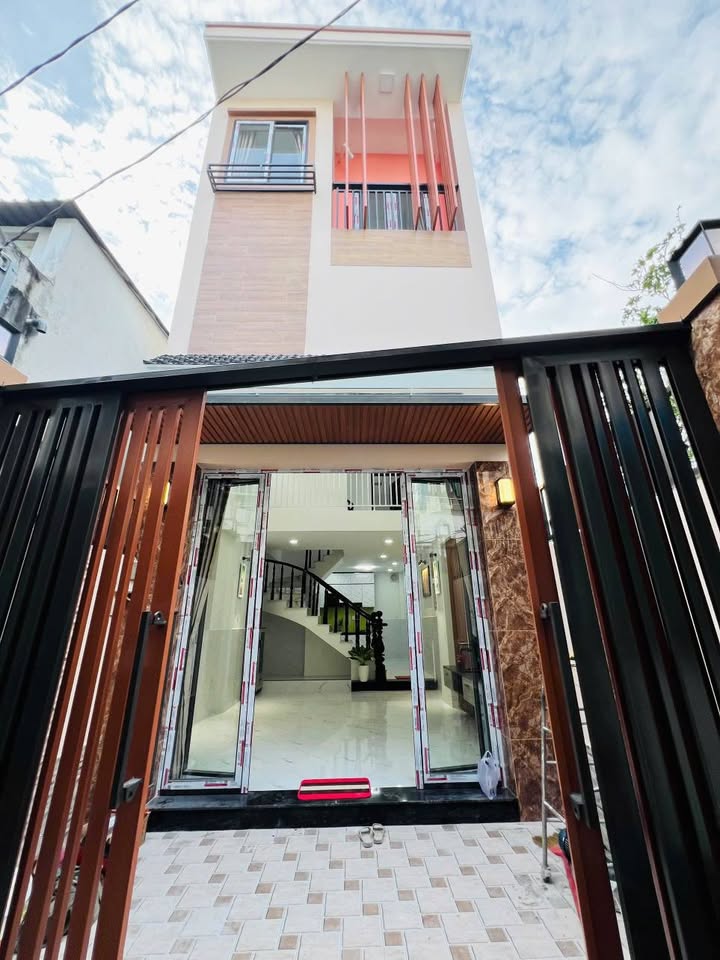 Nhà riêng hẻm Mai Hắc Đế Q8 43m² giá 5.18 tỷ - Thương lượng ngay!