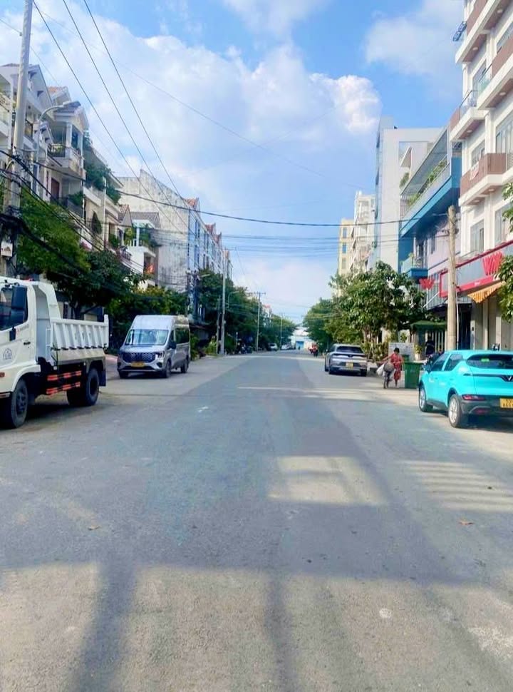 Nhà mặt tiền Phú Thuận 62m² giá 5 tỷ - Thích hợp kinh doanh đa ngành nghề!