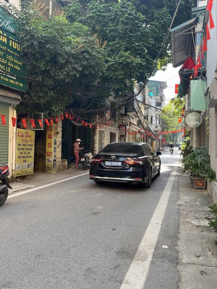 Nhà riêng Đặng Tất, Ba Đình 70m² giá 29.5 tỷ - Đầu tư sinh lời mạnh mẽ!