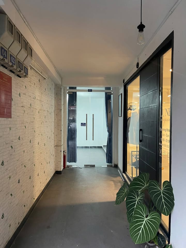 Nhà mặt tiền cho thuê tại Hai Bà Trưng, Quận 1 - 15 triệu/tháng, vị trí đắc địa!