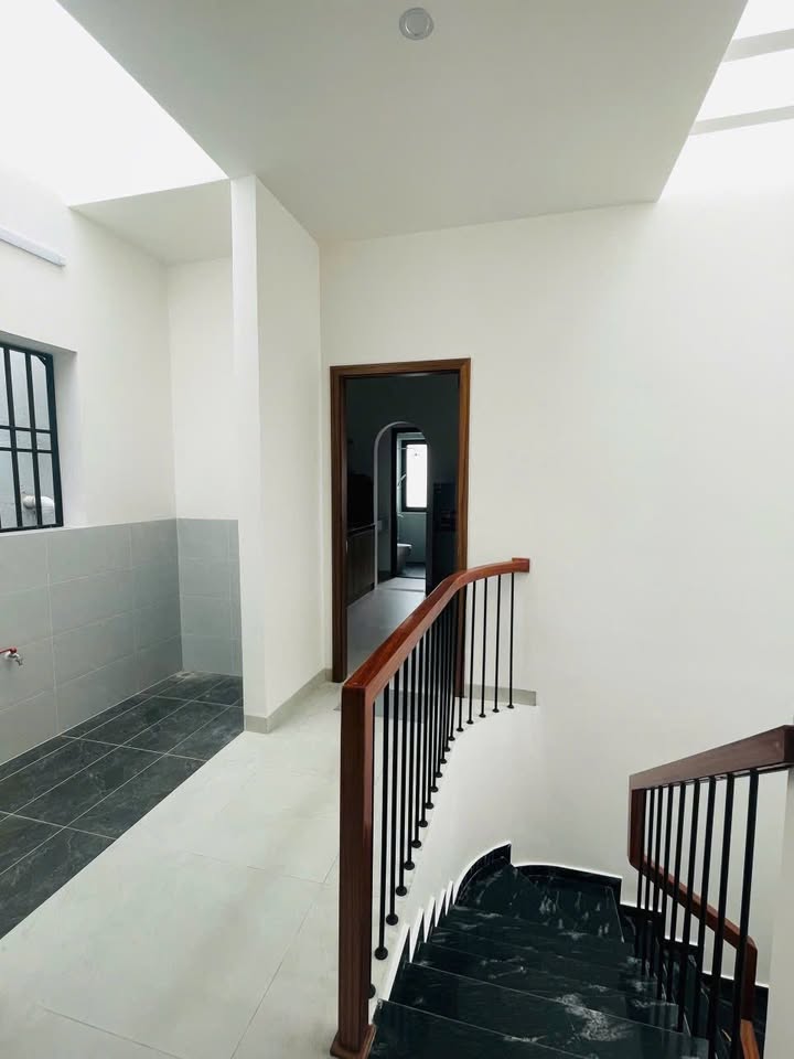 Căn hộ cho thuê quận Hải Châu 40m² giá chỉ 6 triệu - Full nội thất, mặt tiền thoáng đãng!