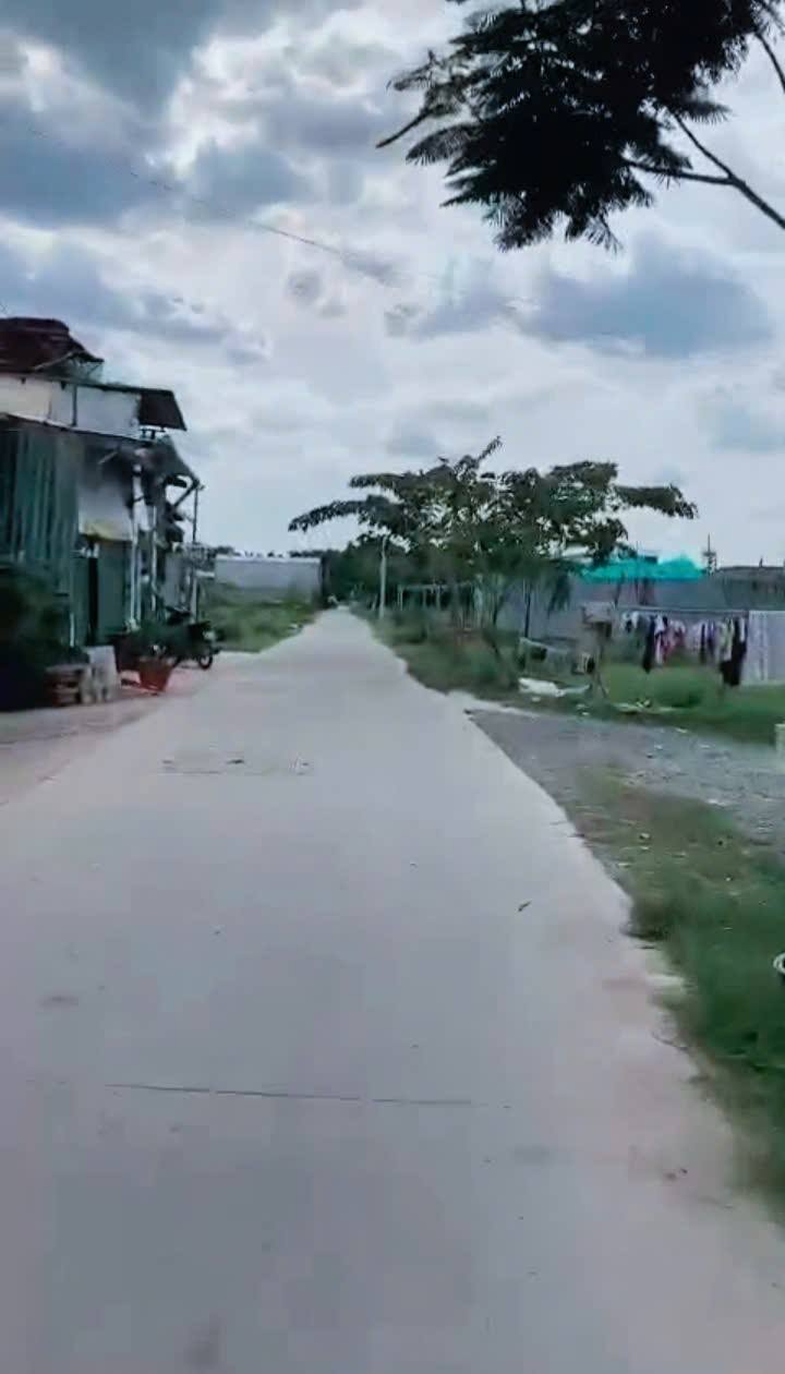 Đất nền 108m² đường Võ Văn Vân, Bình Chánh - Giá 2 tỷ, thương lượng ngay!