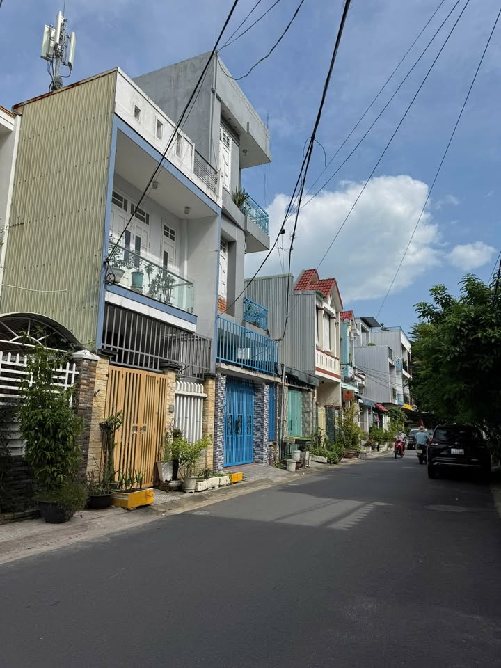 Nhà 2 tầng mặt tiền Mỹ Đa Đông 8, Đà Nẵng 86,4m² giá 12 tỷ - Vị trí đắc địa gần biển!