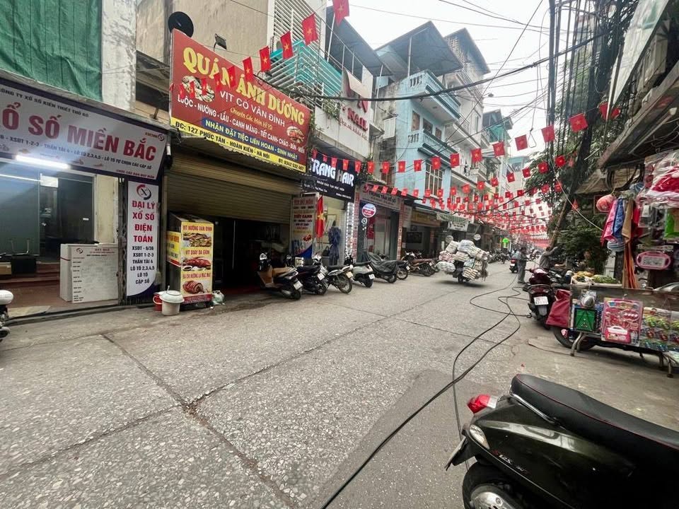 Nhà mặt phố Phúc Tân, quận Hoàn Kiếm 84m² giá 18 tỷ - Kinh doanh sầm uất, ô tô tránh thoải mái!