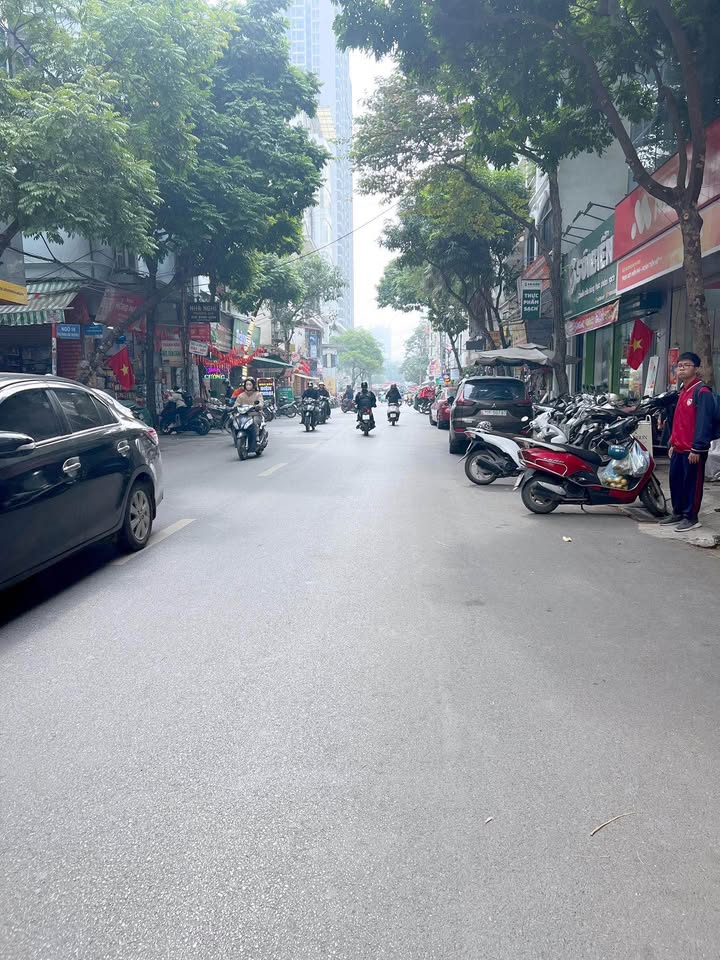 FrontHouse mặt phố Nguyễn Đổng Chi - Nam Từ Liêm 225m² giá 60 tỷ - Cơ hội đầu tư hiếm có!