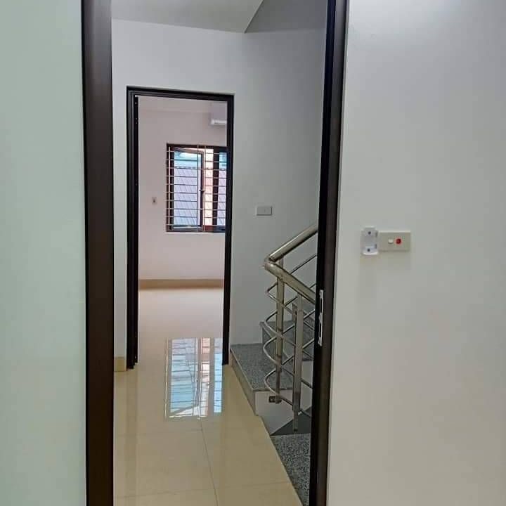 Nhà riêng Hồ Tùng Mậu 50m² giá thỏa thuận - Sổ đỏ chính chủ, 9 phòng ngủ khép kín!