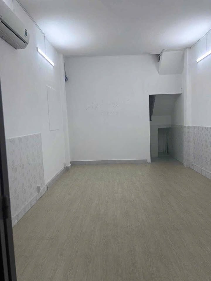 Nhà mặt tiền đường Số 9, Quận Gò Vấp 44m² - Chỉ 8 triệu/tháng, cọc 1 tháng!