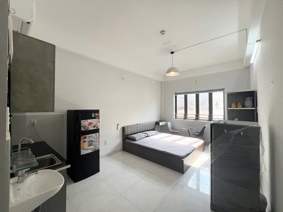 Chính chủ cho thuê CHDV Studio 437 Nguyễn Văn Công - Full nội thất, nhà mới đẹp!