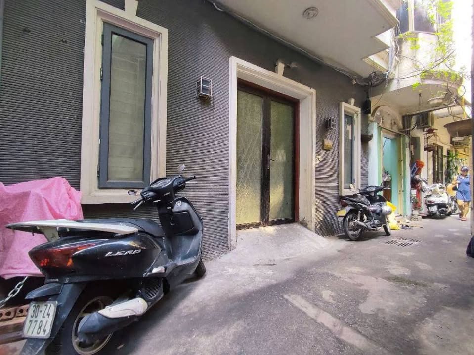 Nhà 6 tầng Thái Lợi Bạch Mai 23m² giá 9.8 tỷ - Dòng tiền ổn định 35 triệu/tháng!