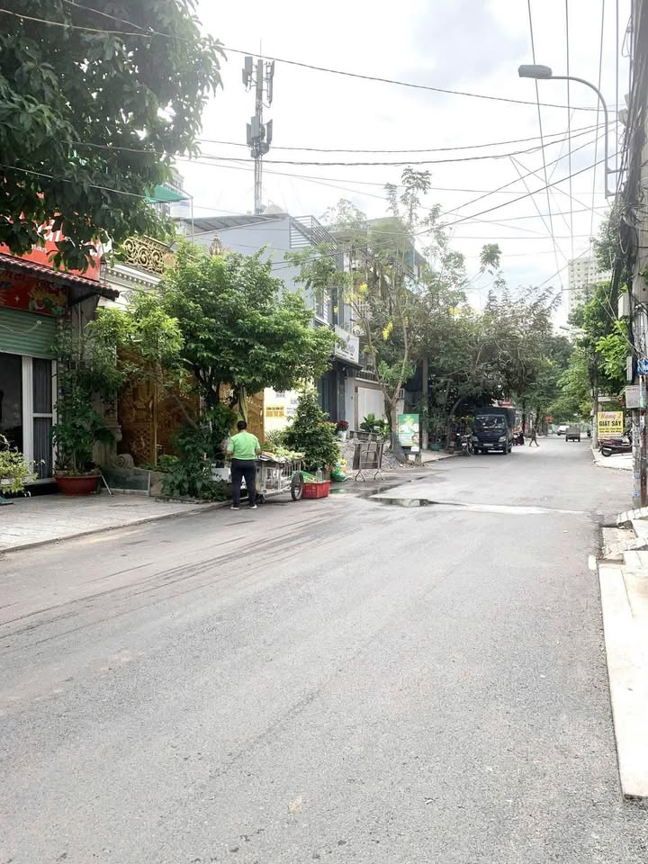 Nhà 5 Tầng 80m² mặt tiền Phạm Hữu Lầu, Quận 7 chỉ 17,9 tỷ - Sổ hồng riêng, hoàn công đầy đủ!