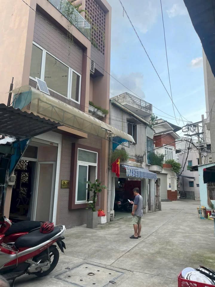 Nhà bán chính chủ tại Tân Sơn Nhì, Tân Phú - Diện tích 73m², Giá 5.8 tỷ - Đầu tư sinh lời cao!