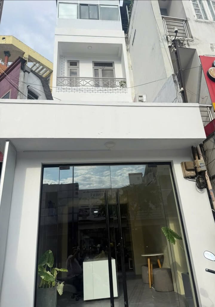 FrontHouse Đinh Tiên Hoàng, Q1 52m² - Khu kinh doanh sầm uất, giá thỏa thuận!