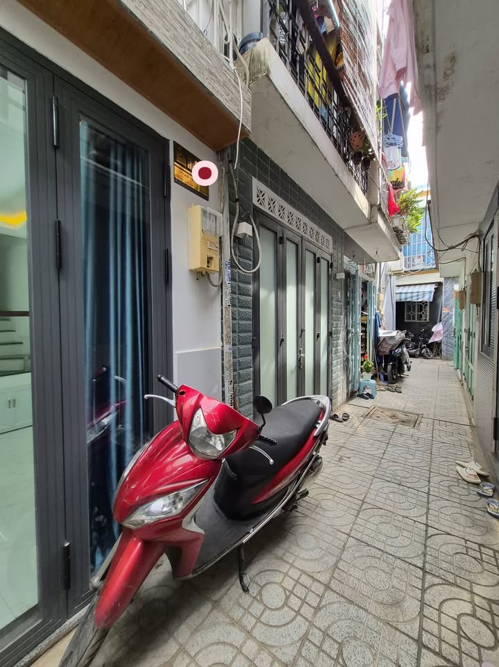 Nhà hẻm 111 Phạm Văn Chiêu, Gò Vấp, 15.5m² giá 2.25 tỷ - Sổ hồng chính chủ, thương lượng!