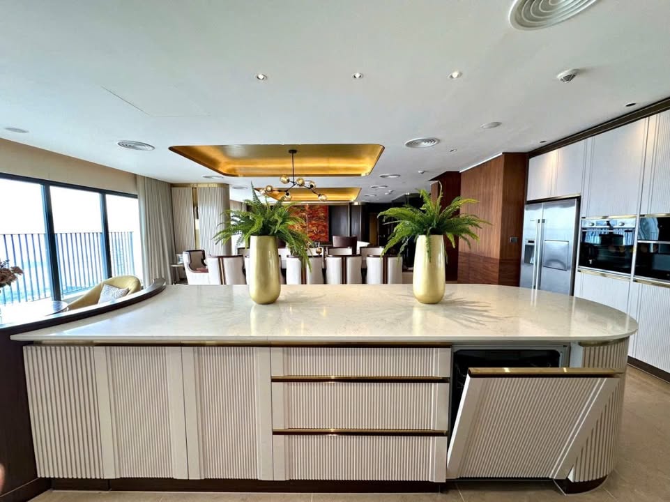 Penthouse Kosmo View Hồ Tây 342m² giá 60 tỷ - Đẳng cấp sống thượng lưu!