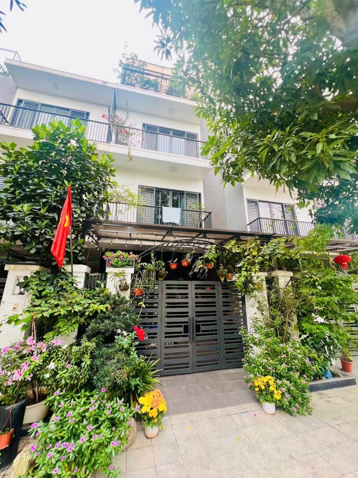 Nhà Liền Kề Eden Rose Kim Giang 85m² giá 26 triệu - Bàn giao ngay, phù hợp kinh doanh!