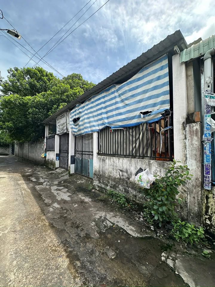 Nhà bán gần sân vận động Đông Hòa, Dĩ An 95m² giá 3.5 tỷ - Đầu tư sinh lời ngay!