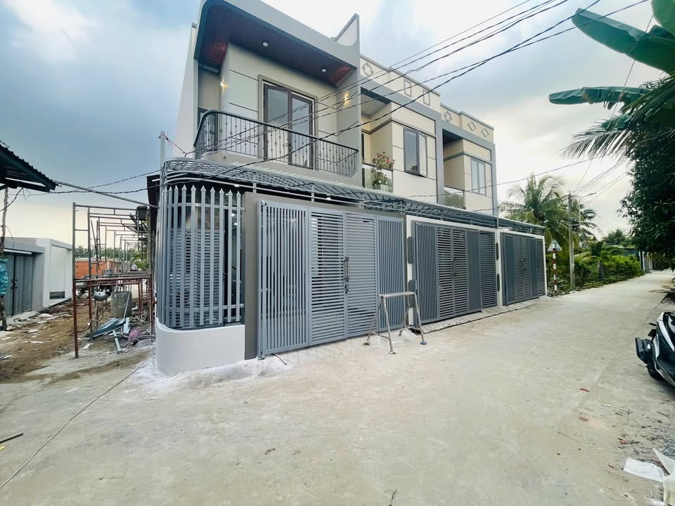 Nhà góc 2 mặt tiền Đạo Thạnh, TP. Mỹ Tho 75m² giá 1.88 tỷ - Sổ đỏ chính chủ