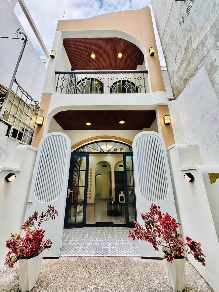 Nhà đẹp Lê Văn Thọ - Phường Thông Tây Hội, Gò Vấp, 53m² giá 5.7 tỷ - Sẵn sàng vào ở ngay!