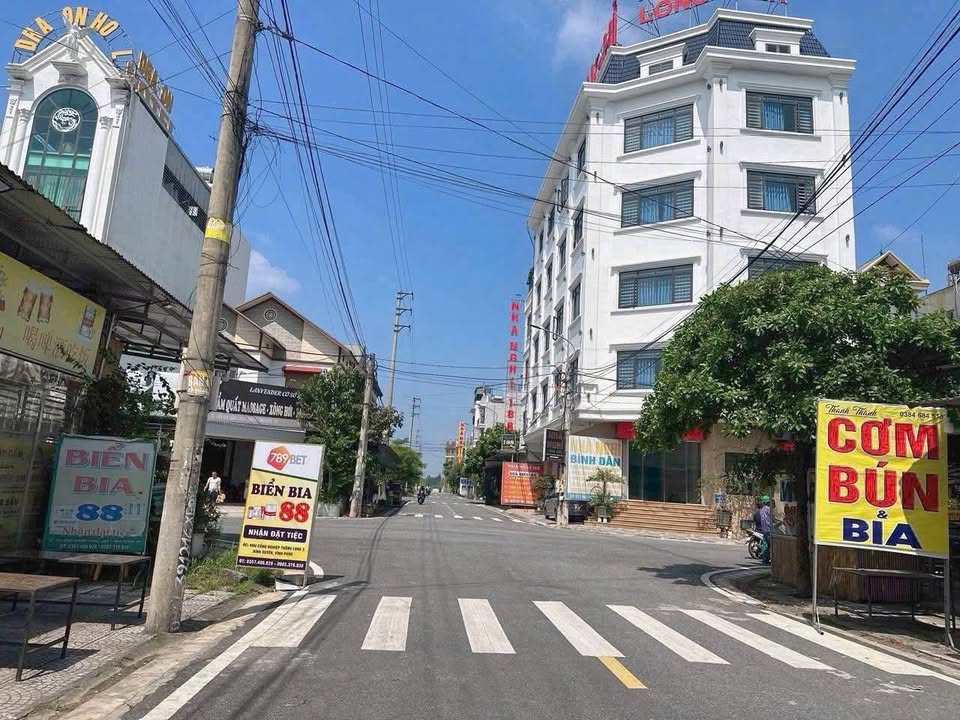 Đất nền E2 Đấu Giá Thăng Long 3 - Bình Xuyên 100m² giá 3.7 tỷ - Vị trí kinh doanh lý tưởng!