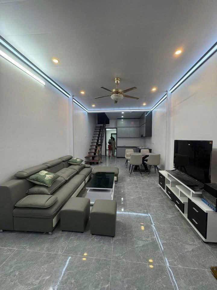 Nhà đẹp quận Hoàng Mai 60m² giá 2.75 tỷ - Sổ đỏ làm được!