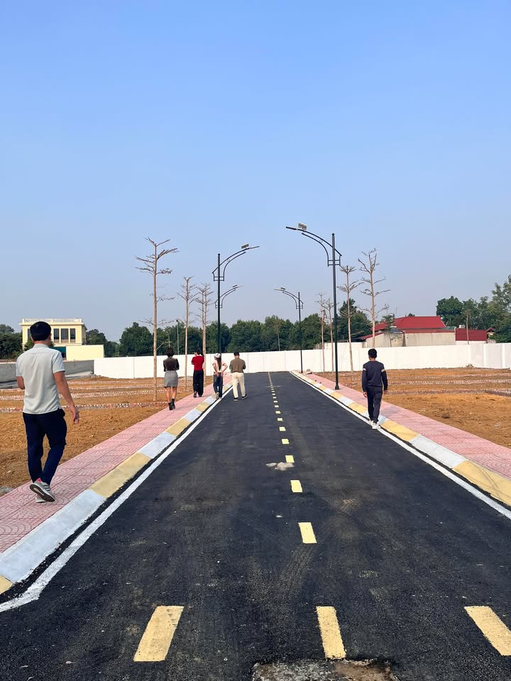 Đất nền Phú Cát 100m² - Giá chỉ bằng 1/3 dự án bên cạnh!