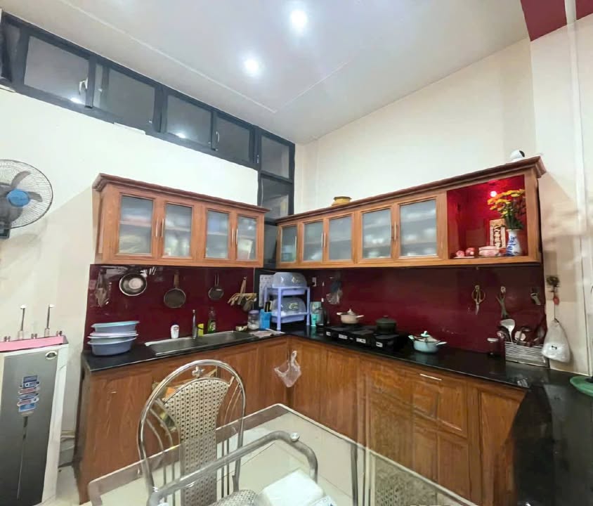 Nhà phố 4 tầng Phú Hữu, Thủ Đức 56m² giá 5.4 tỷ - Đón Noel tuyệt vời!