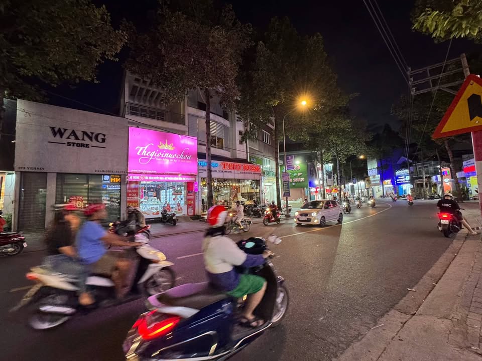 Nhà nguyên căn Yersin Thủ Dầu Một 140m² - Hợp đồng dài hạn, giá tốt!