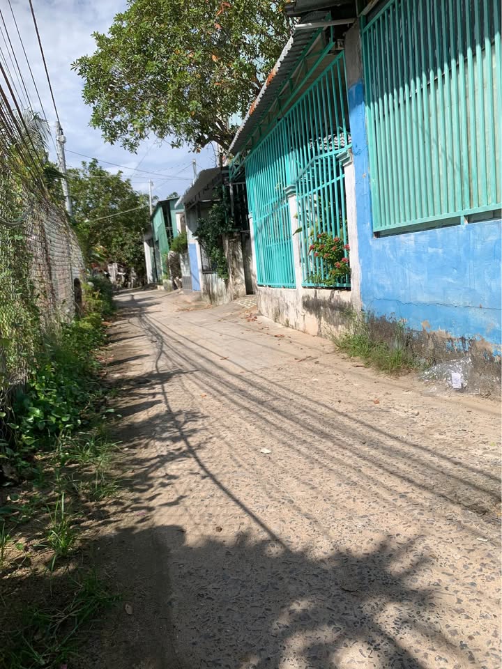 Đất Phú Thủy Phan Thiết 100m² giá 1.2 tỷ - Mặt tiền hẻm xe 3 gác ngay biển!