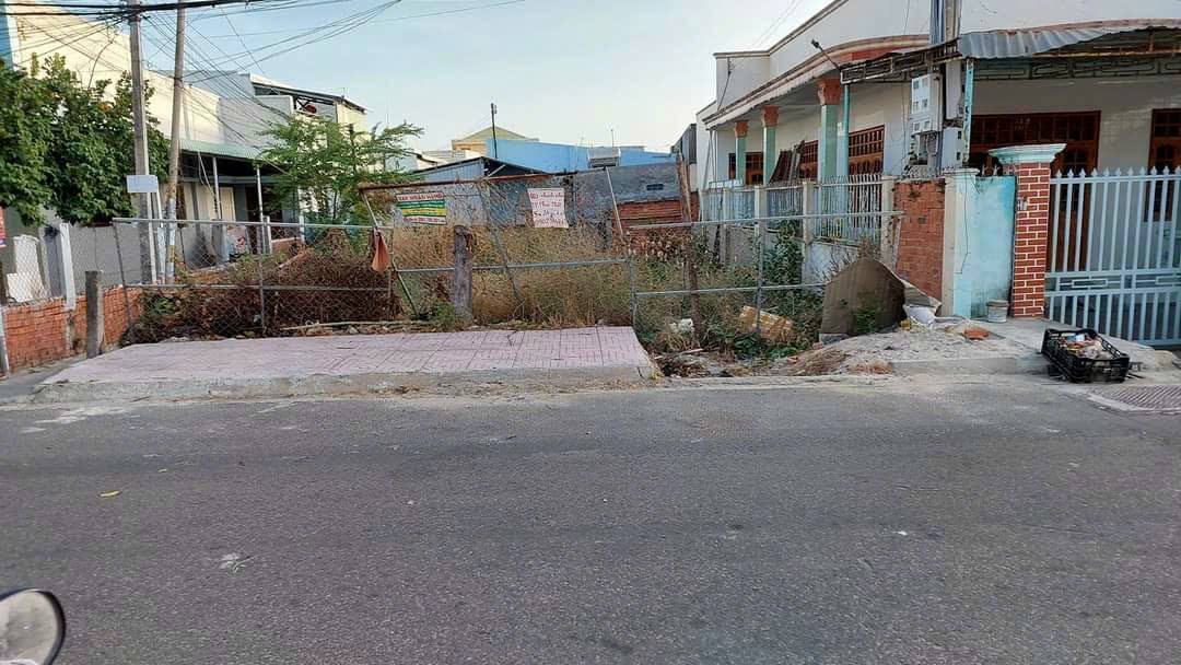 Đất lô góc 2 mặt tiền Hiền Vương, Thanh Hải, 175m² giá 4 tỷ - Đầu tư sinh lời lý tưởng!