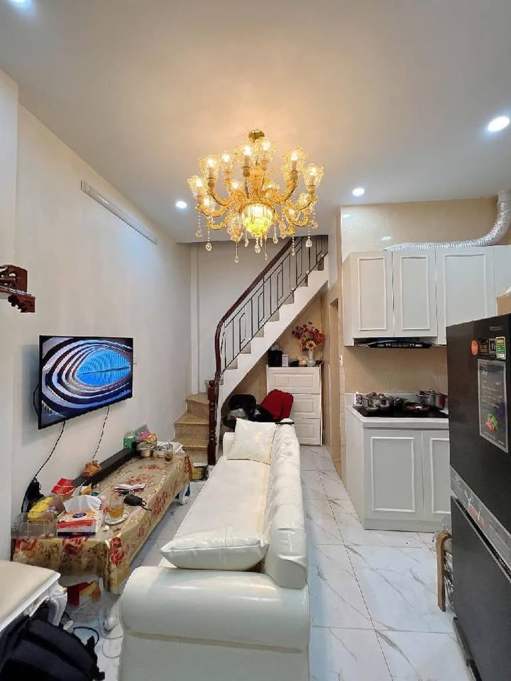 Nhà lô góc Quán Thánh 30m² giá thỏa thuận - Vị trí đẹp giữa lòng phố cổ