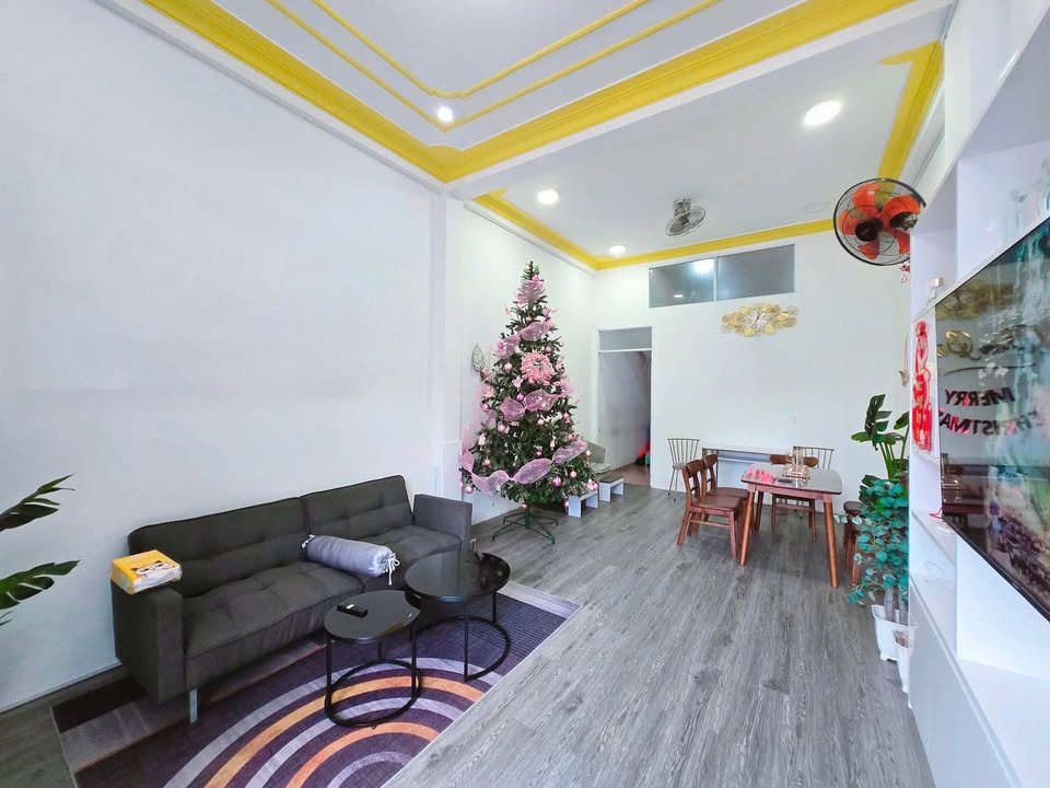 Nhà 3 tầng mặt tiền Phù Đổng, Nha Trang 67m² - Kinh doanh đa ngành nghề
